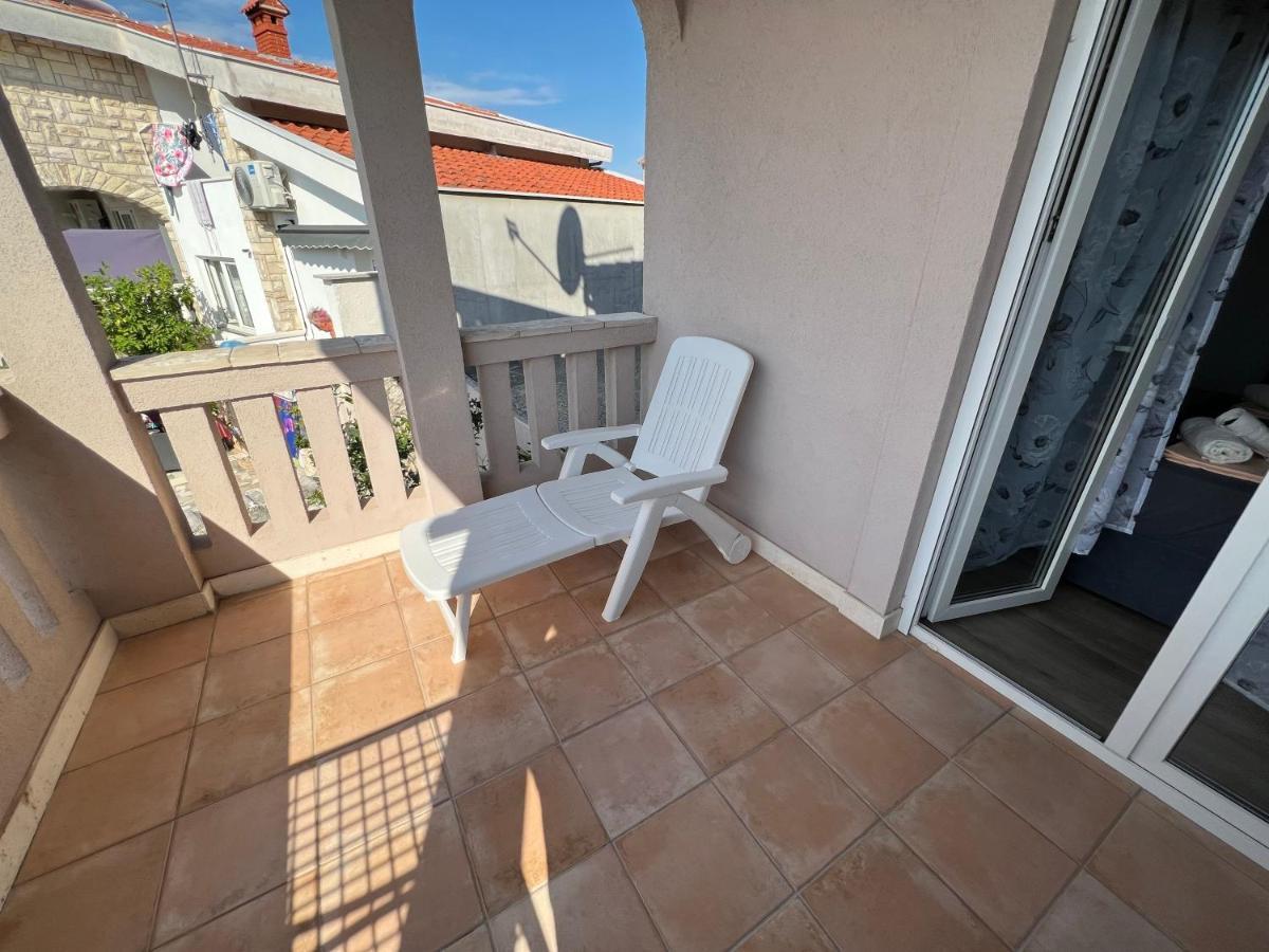 Apartments Villa Zdrava Trogir Exteriör bild