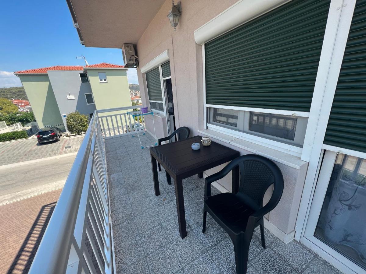 Apartments Villa Zdrava Trogir Exteriör bild
