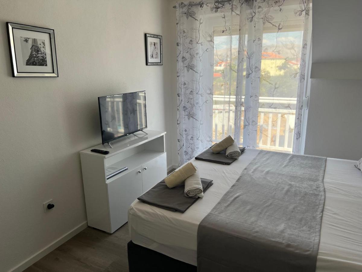 Apartments Villa Zdrava Trogir Exteriör bild