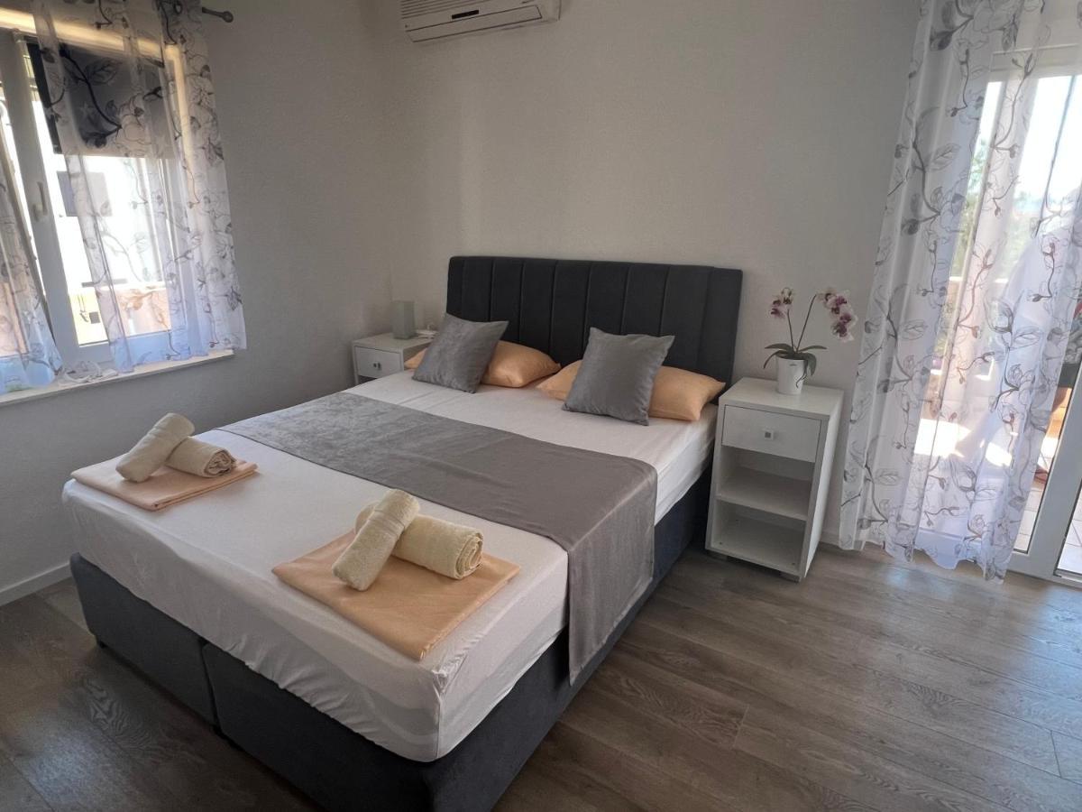 Apartments Villa Zdrava Trogir Exteriör bild