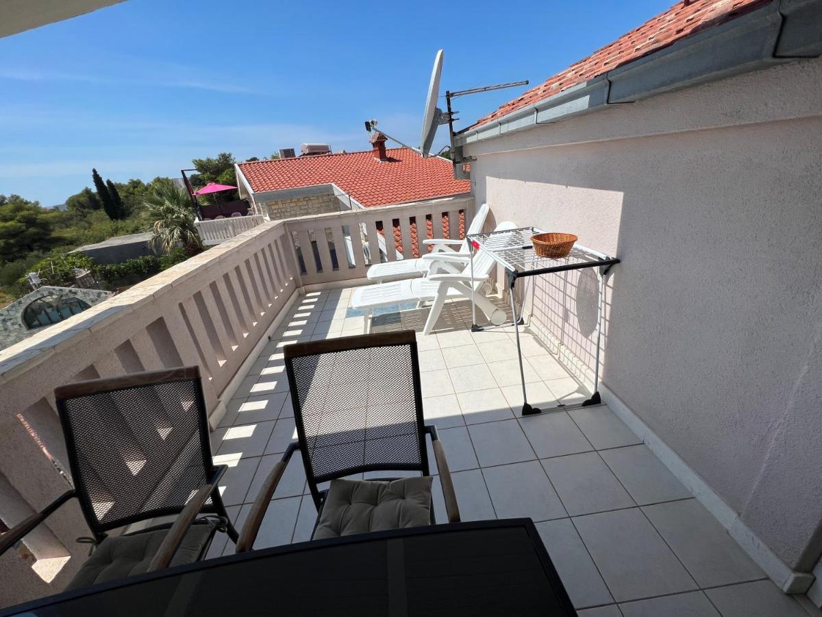 Apartments Villa Zdrava Trogir Exteriör bild