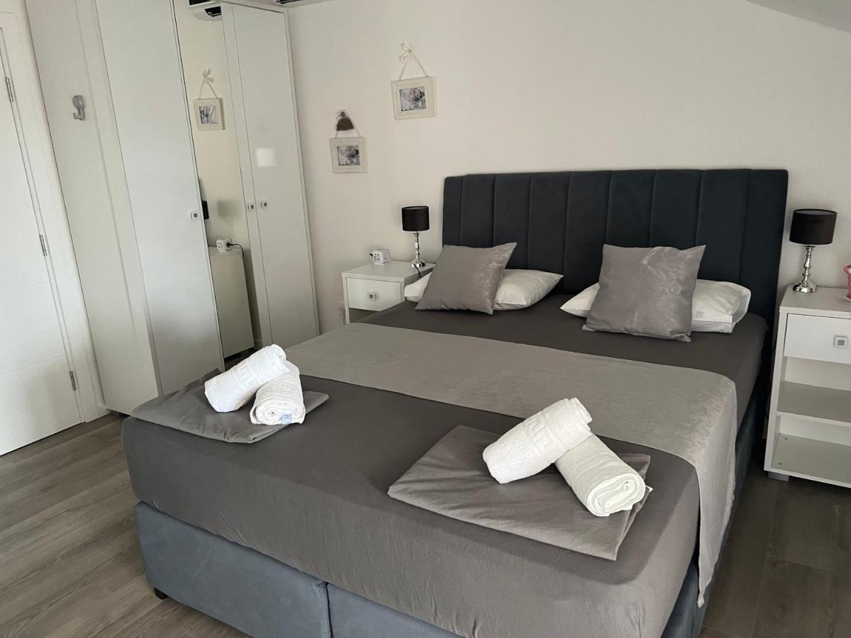 Apartments Villa Zdrava Trogir Exteriör bild